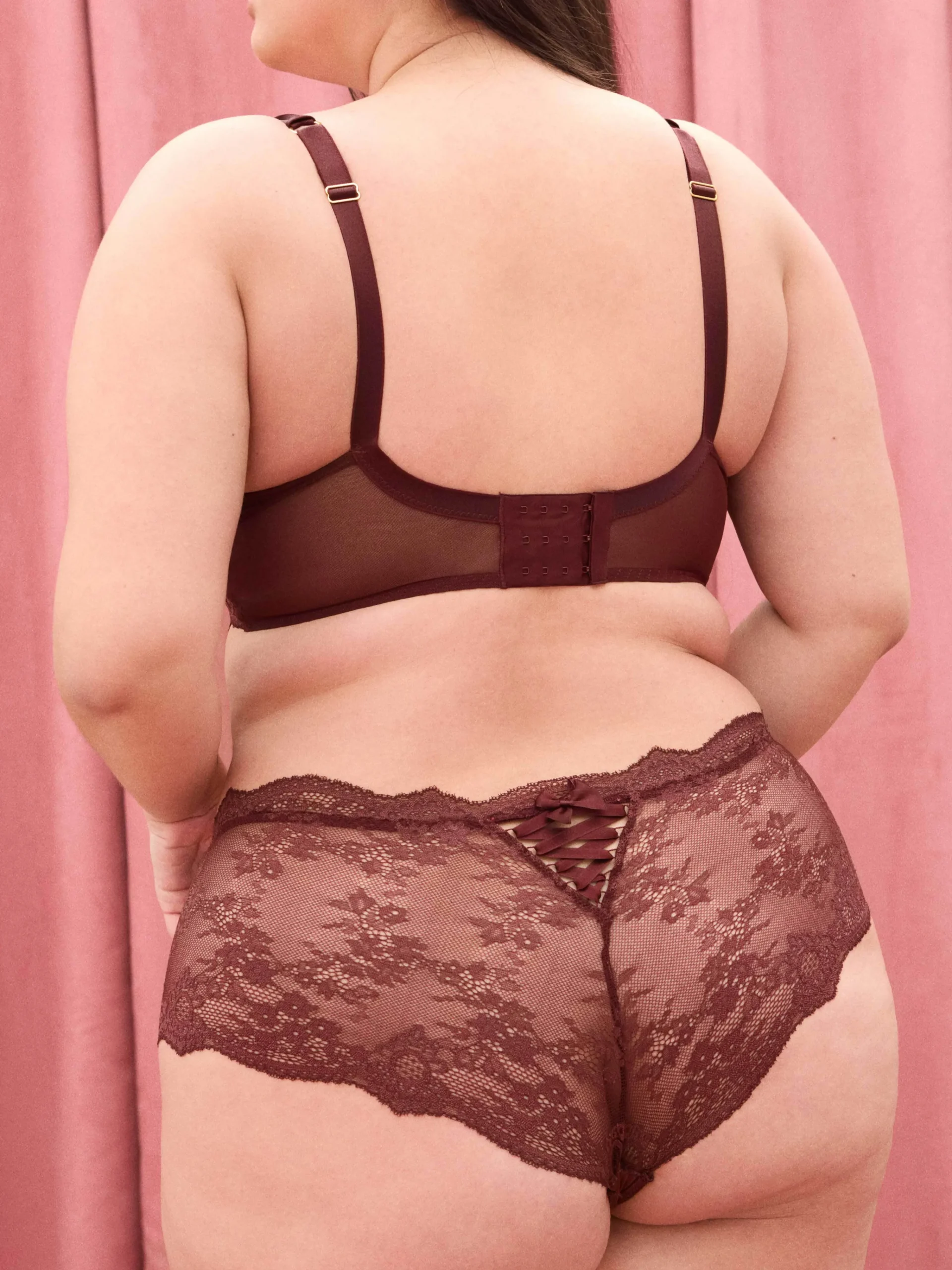 Valentina - Shorty<Darjeeling Hot
